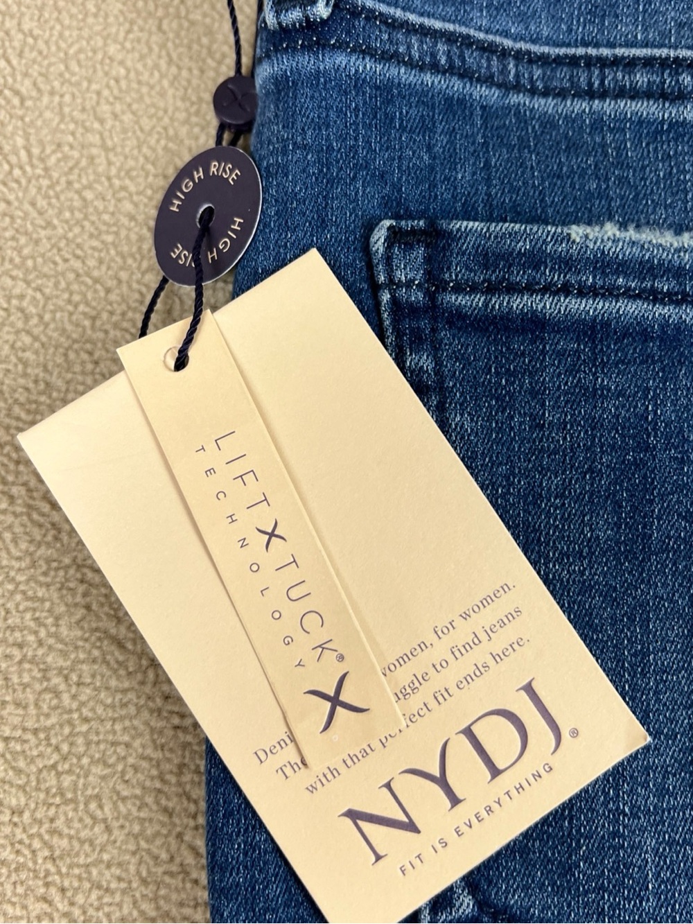 NYDJ Bailey Relaxed Straight High Rise Jeans, Bluewell. Women's Sz 6 - Picture 13 of 14